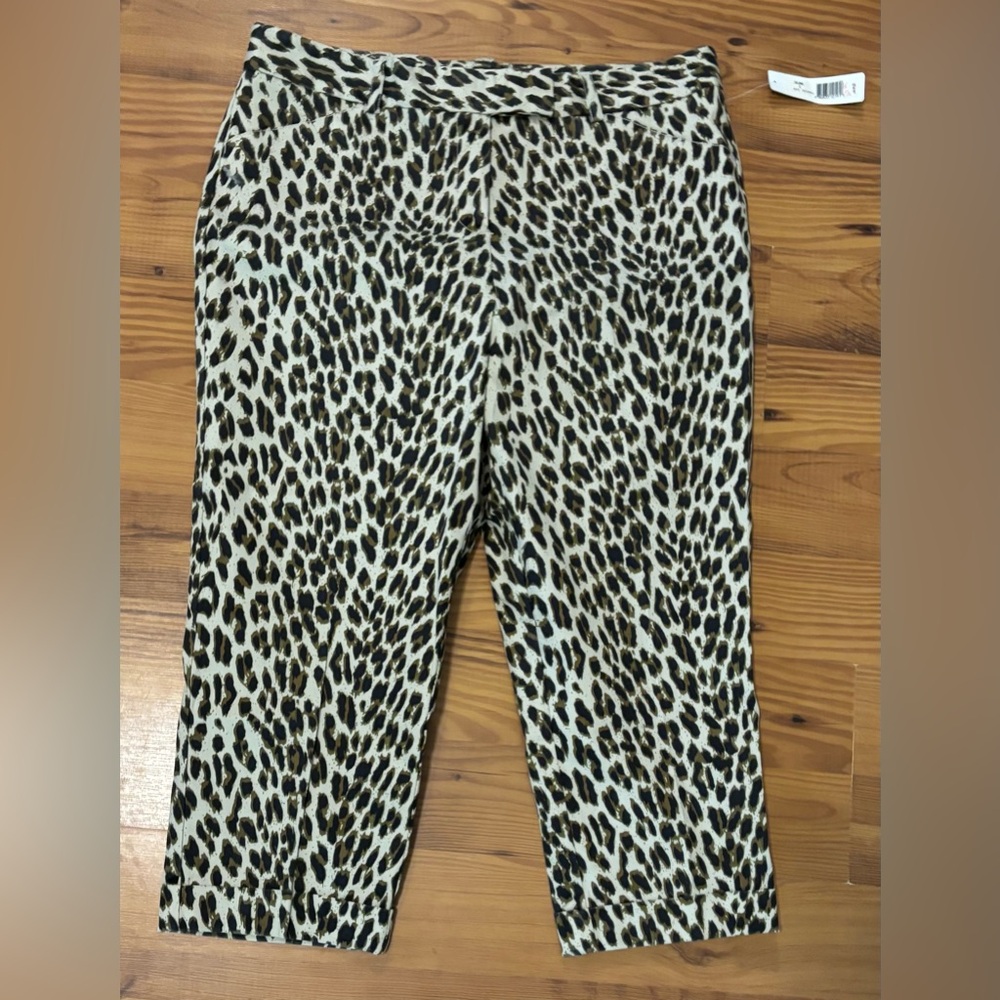 New Directions Petite Women’s Sz 12 Animal Print  Capri Pants Pull On